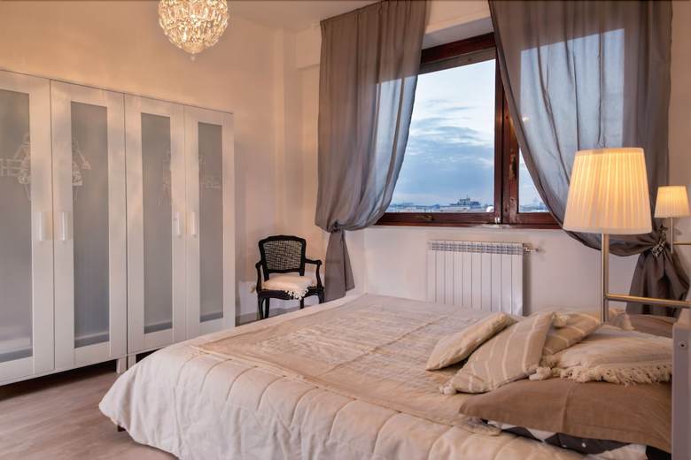 Hotel Iron Bridge Accomodation