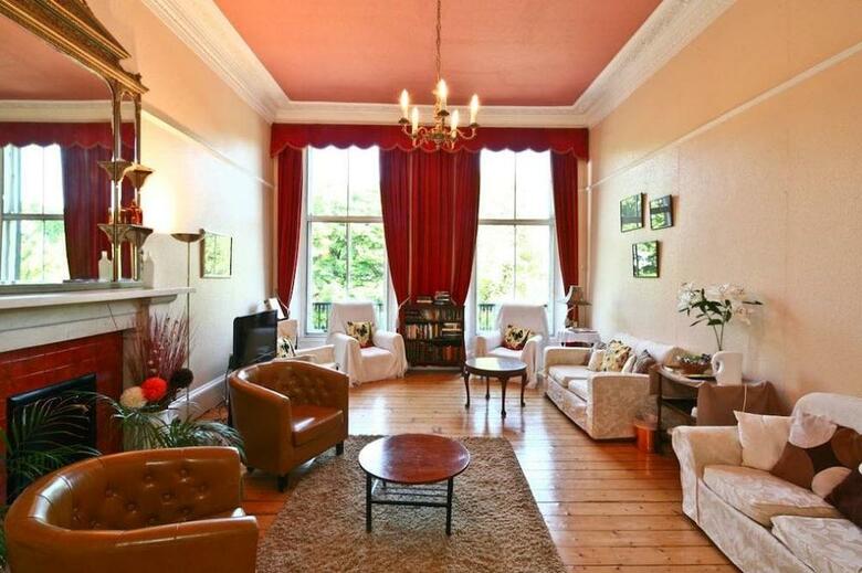 Hotel Halcyon House