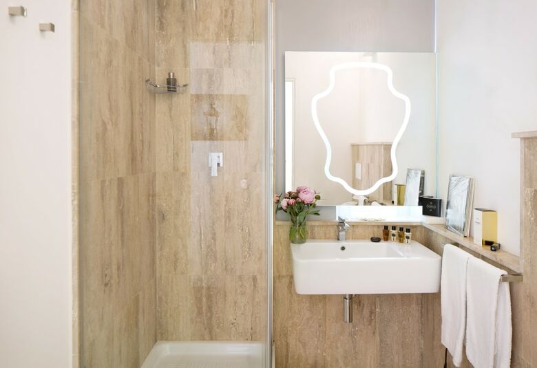 Hotel Via Del Corso Home