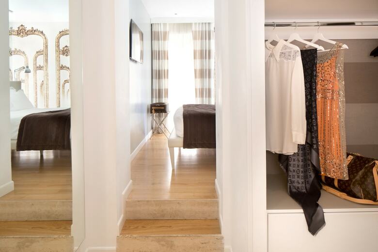 Hotel Via Del Corso Home