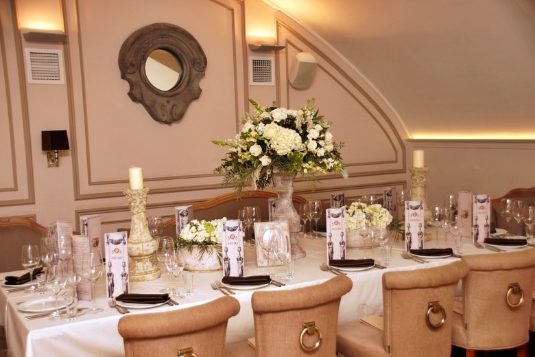 Aston Hotel