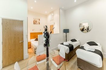 Aparthotel Hyde Park Superior Apartments