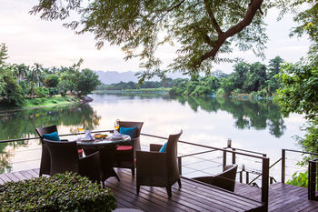 Hotel U Inchantree Kanchanaburi