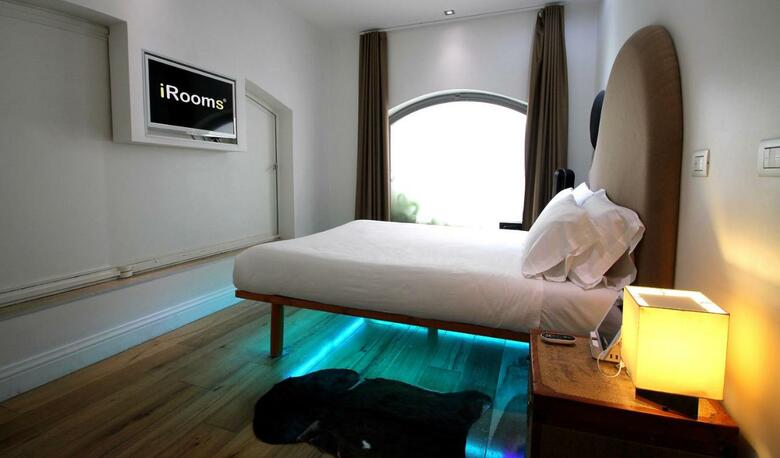 Hotel Irooms Forum And Colosseum