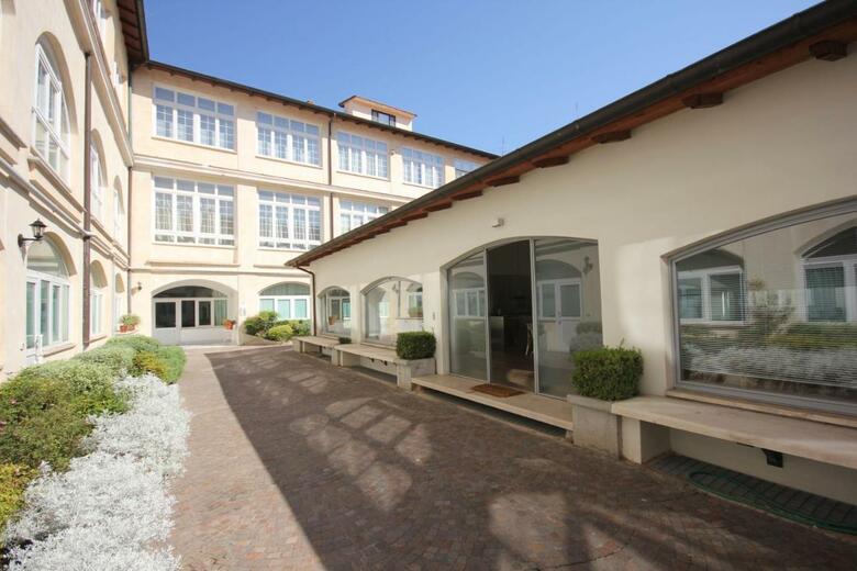 Hotel Irooms Forum And Colosseum