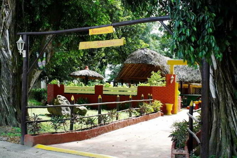Hotel Los Laureles