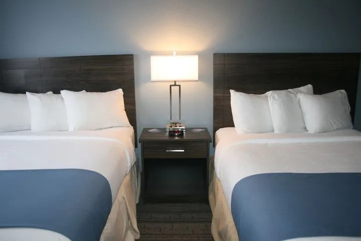 Hotel Travelodge Suites New Glasgow