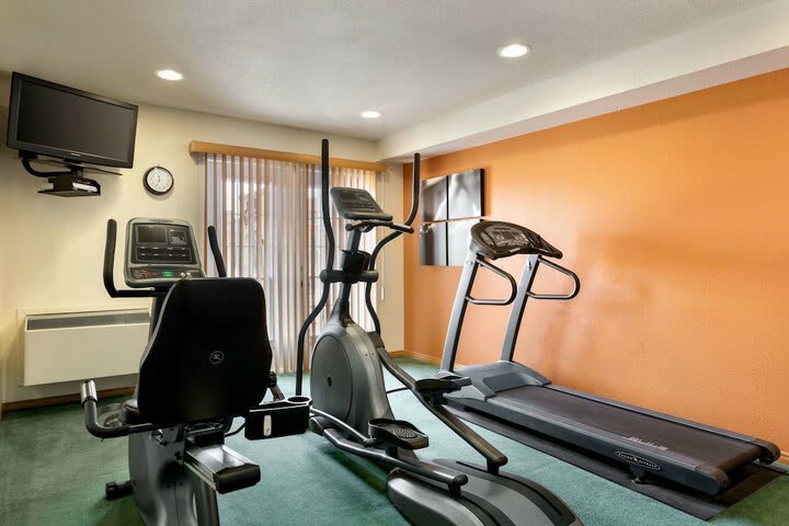 Hotel Travelodge Suites New Glasgow
