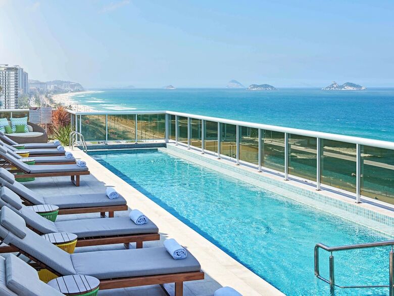 Regency Barra Hotel