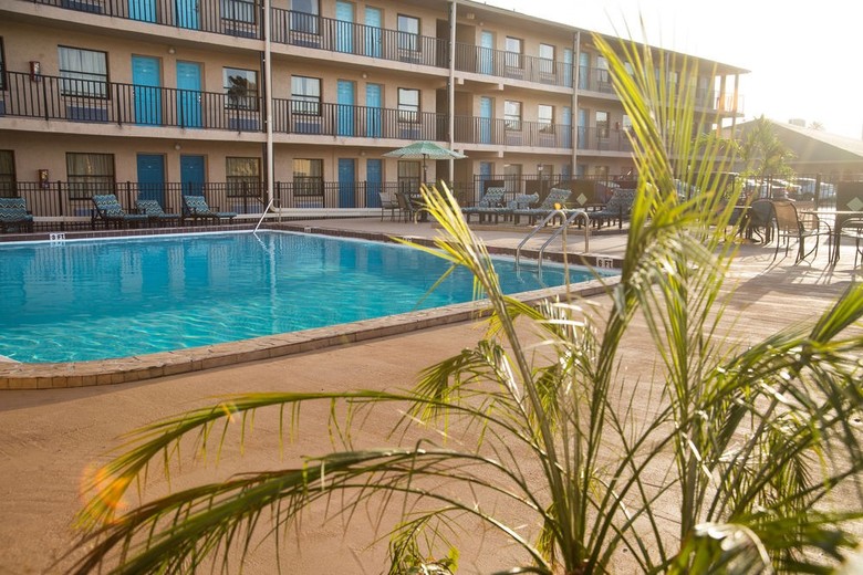 Hotel Seasons Florida Resort