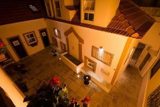 Hostal Imperium Lisbon Village