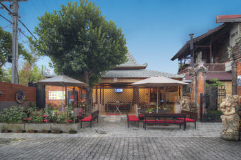 Hotel Taman Harum