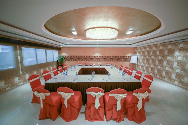 Ivory Grand Hotel Apartments