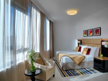 Hotel Naia Breeze