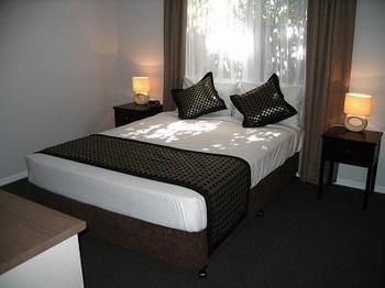 Roma Inland Motor Inn