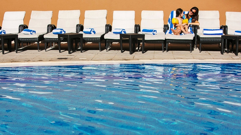 Yassat Gloria Hotel & Apartments