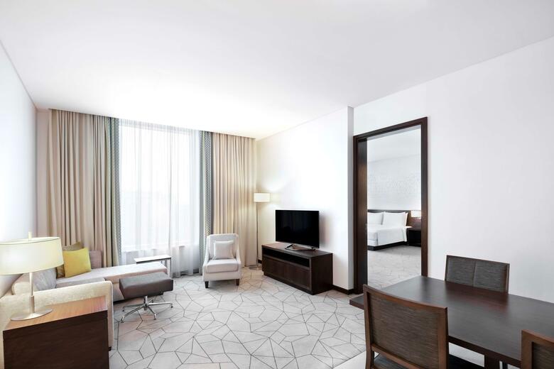 Hotel Hyatt Place Dubai Baniyas Square