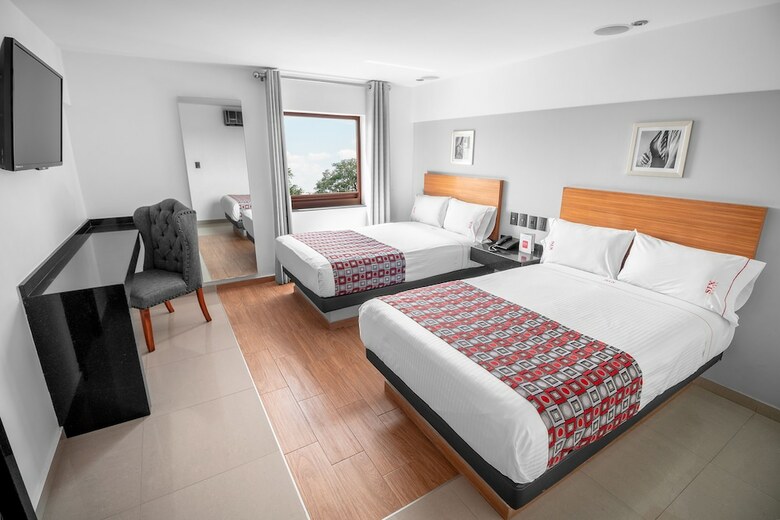 Six Hotel