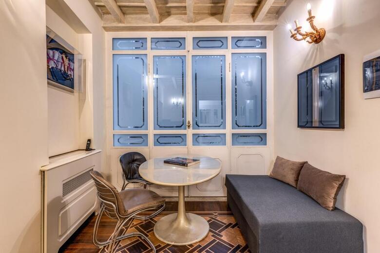 Hotel Santa Marta Suites
