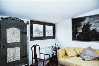 Hostal Florentia Suites