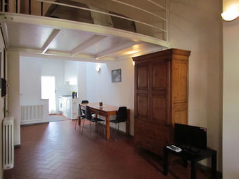 Florence Apartments Tuscan Feeling