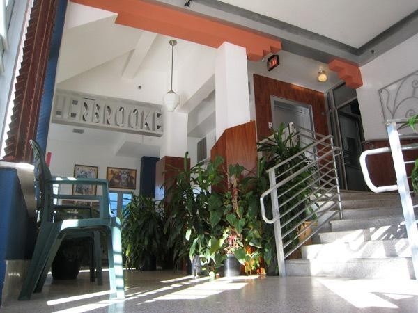 Aparthotel Sherbrooke All Suites Hotel