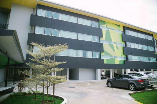 Hotel The Capital Residence Suites