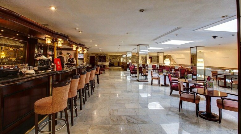 Hotel Aerostar