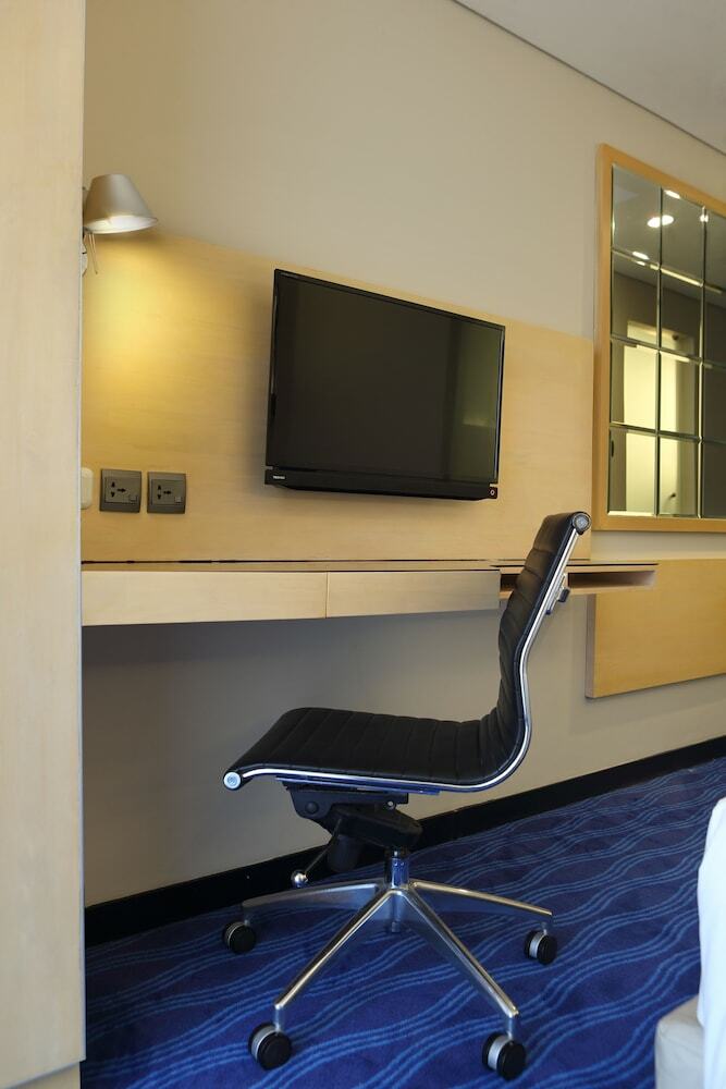 Holiday Inn Express Jakarta Thamrin Hotel