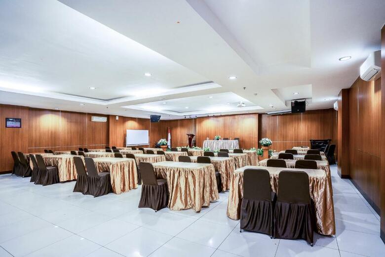 Hotel Grand Kartika