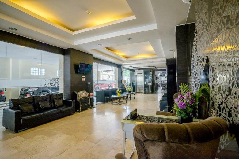 Hotel Grand Kartika