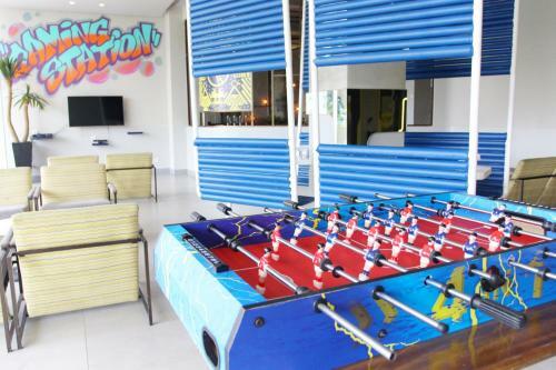 Yello Hotel Jemursari
