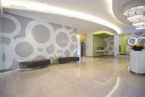 Zest Hotel Jemursari