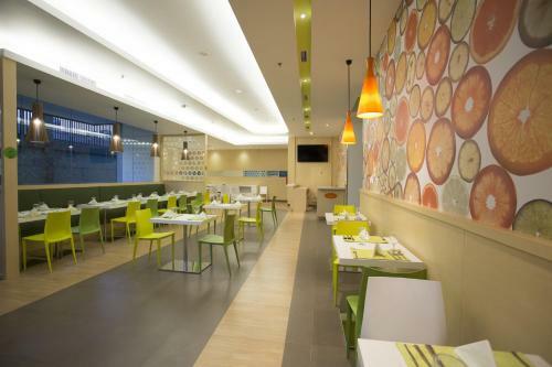 Zest Hotel Jemursari
