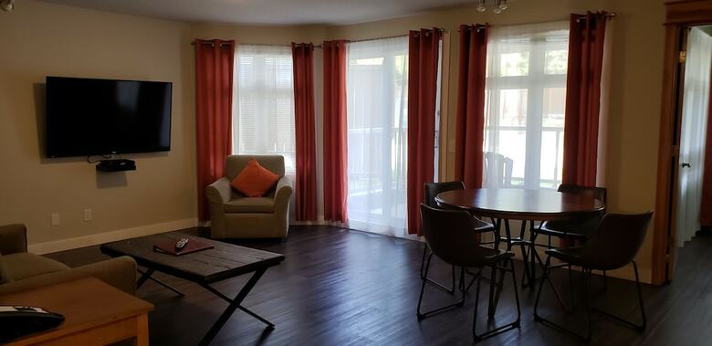 Hotel Windtower Lodge And Suites