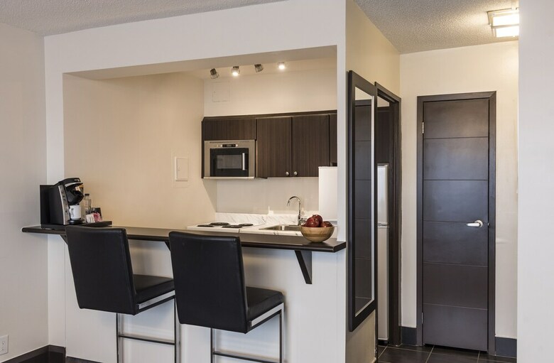 Embassy Hotel & Suites Ottawa