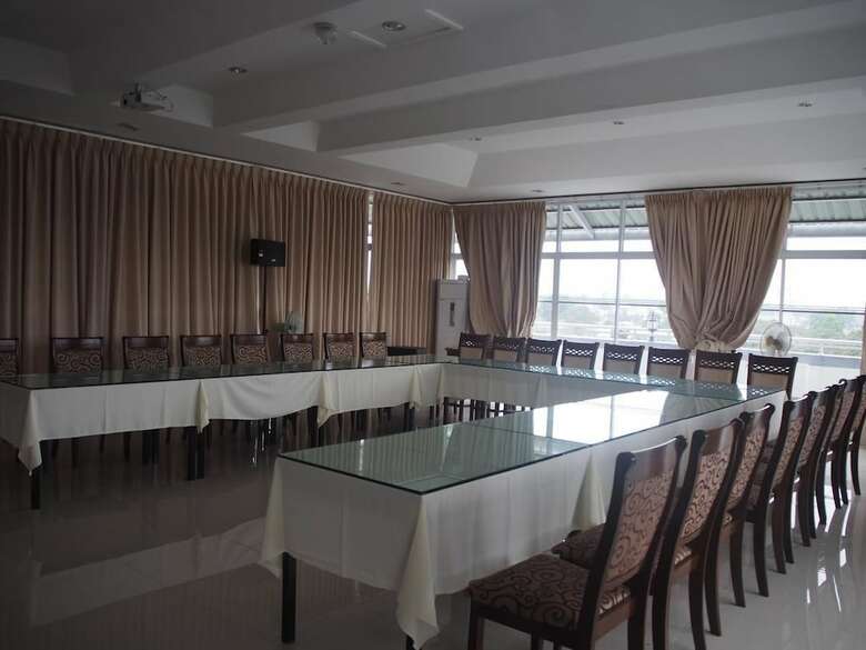 Royal Jasmine Hotel