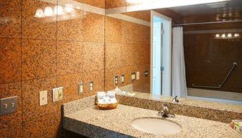 Hotel Red Lion Inn And Suites