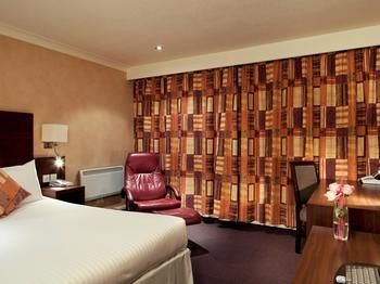 Hotel Mercure Livingston