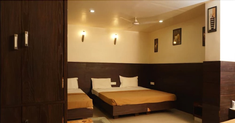 Hotel Anushree