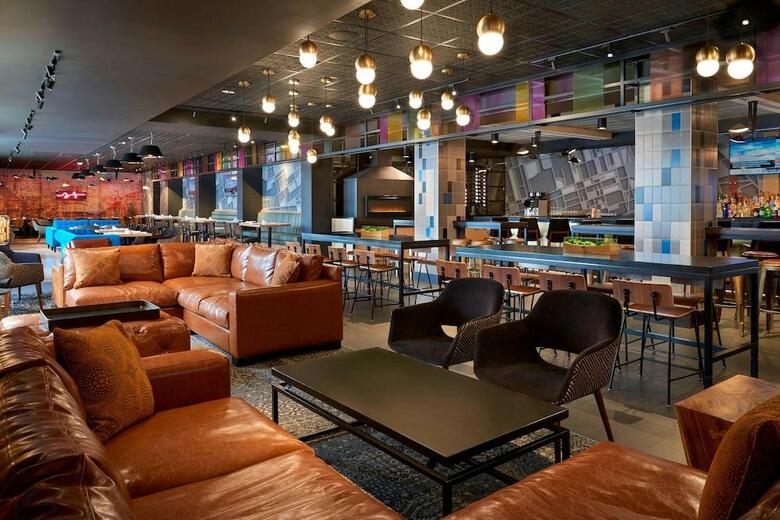 Hotel Doubletree By Hilton Toronto Airport