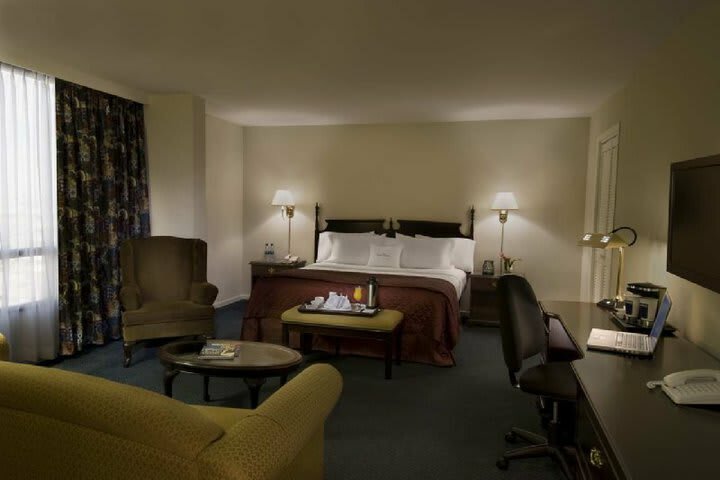 Hotel Doubletree By Hilton Toronto Airport