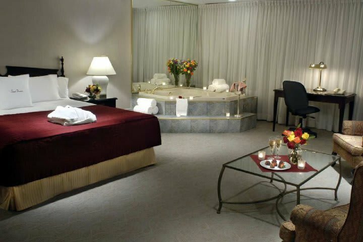 Hotel Doubletree By Hilton Toronto Airport