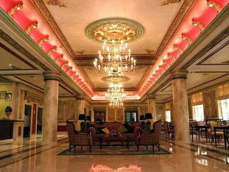 Royal Ascot Hotel