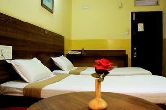 Bed & Breakfast Suvarna Residency