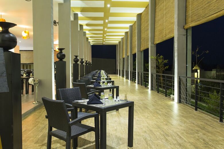 Hotel Aliya Resort & Spa