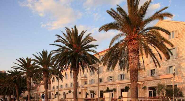 Hotel Suncani Riva