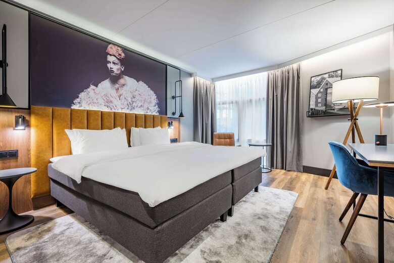 Radisson Blu Royal Garden Hotel