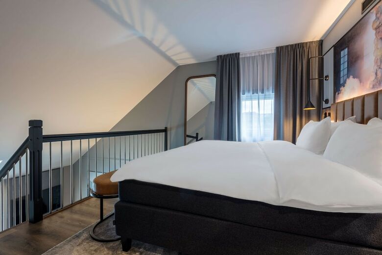 Radisson Blu Royal Garden Hotel