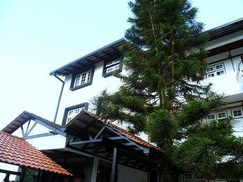 Hotel Country Lodge Resort
